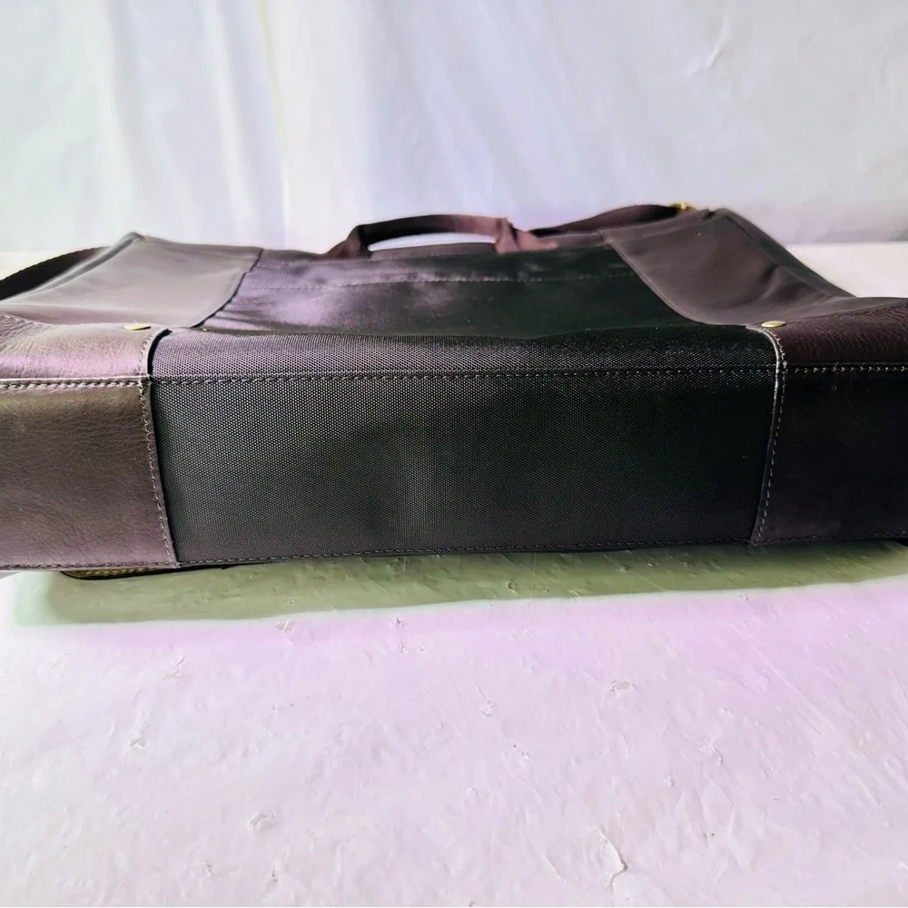 solo Brown Leather Messenger Bag with Adjustable Strap